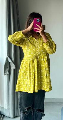 SHORT KURTI