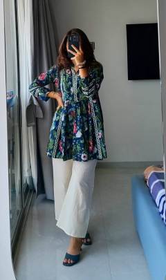 SHORT KURTI